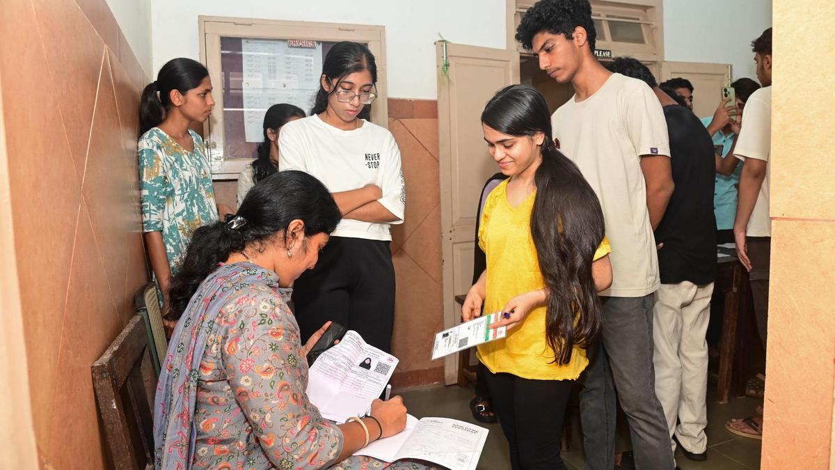 CET: First day goes smoothly with 96% attendance