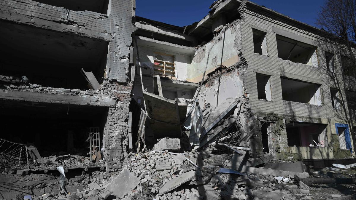 At least 13 wounded in southern Ukraine in Russian strikes