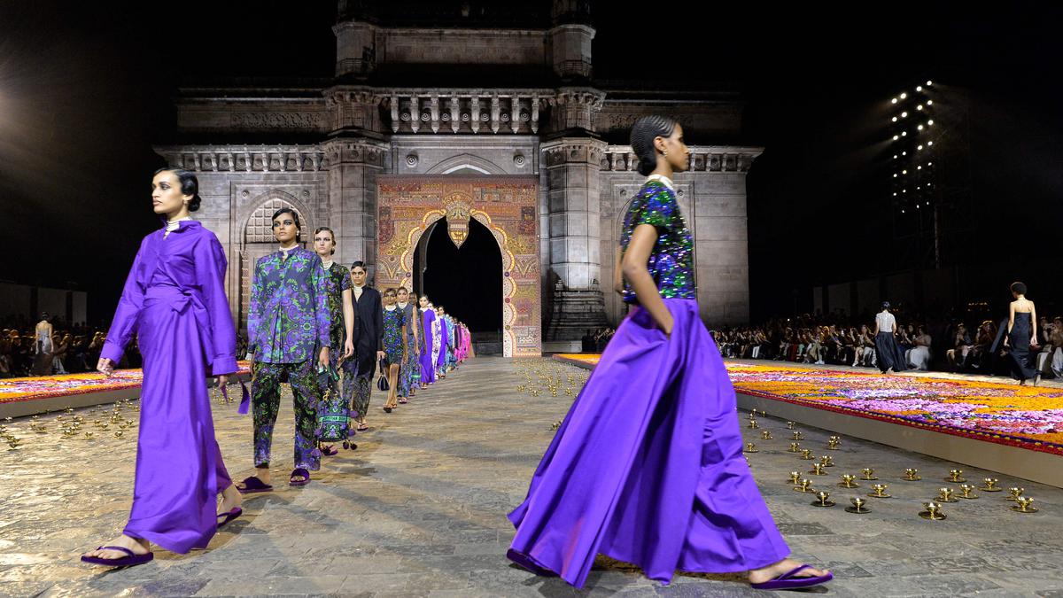 Dior makes a strong statement at the Gateway of India