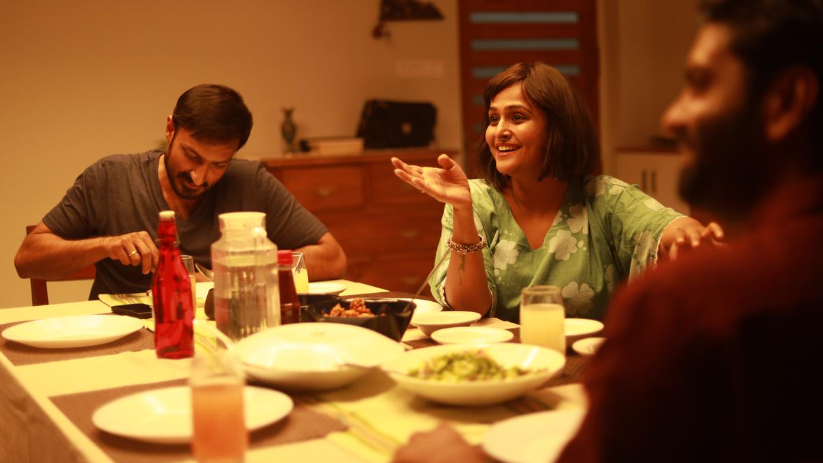 ‘B 32 Muthal 44 Vare’ is an emotional drama and a satire on body shaming, says Shruthi Sharanyam