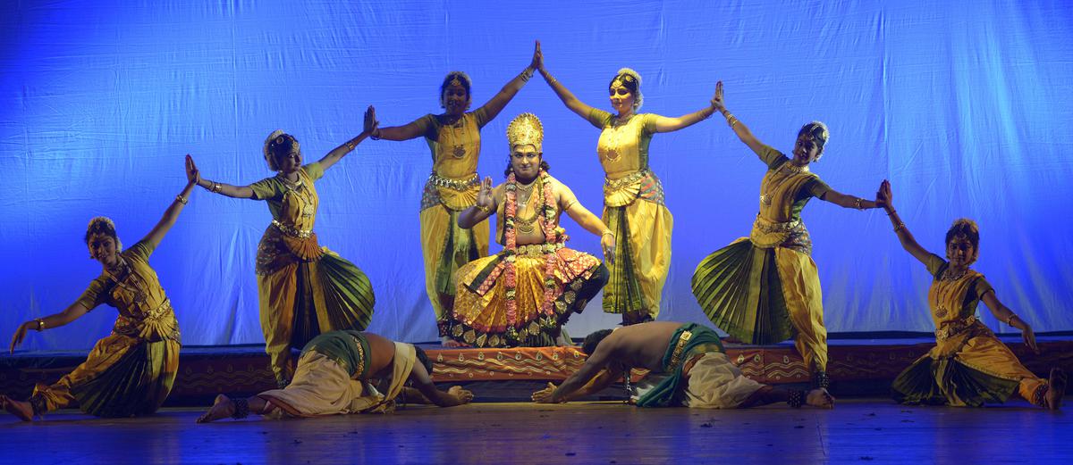 ‘Bhakti Yogam-Journey of the Jeevatma’, concept and music by the Narasimhacharis, being performed at Narada Gana Sabha in 2014.