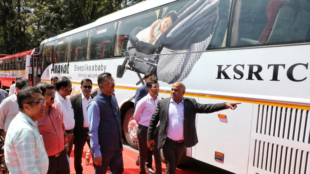 Maharashtra Transport Minister visits Bengaluru to understand operations of KSRTC