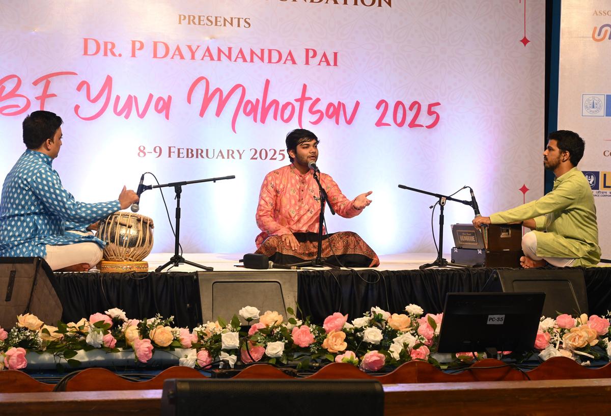 Vocalist Ishan Ghosh of Kolkata was declared winner in the vocalist category of the National Level Hindustani Classical Music Competition, which was held as part of Yuva Mahotsav by Sangeet Bharati Foundation in Mangaluru on February 9.