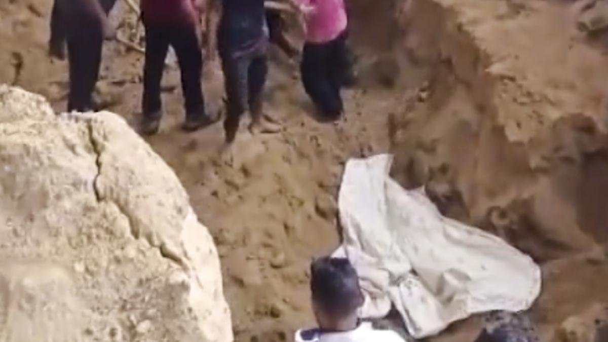 Five labourers killed after soil caves in at construction site in Gujarat's Mehsana