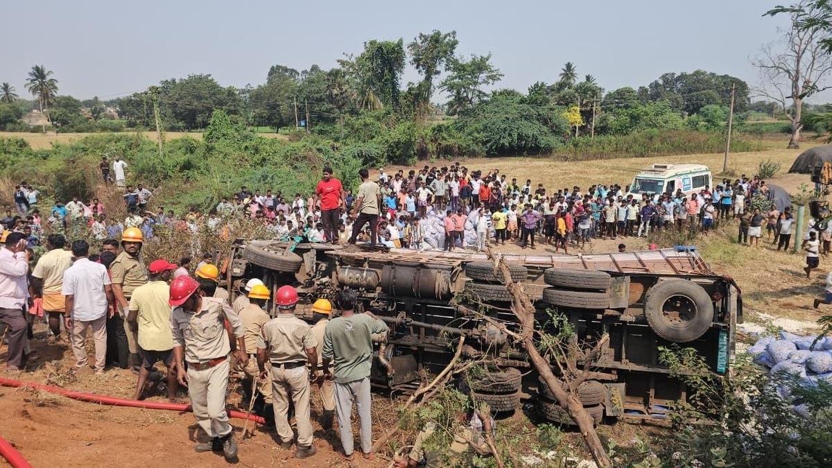 Four Feared Dead in Multi-Vehicle Crash on Karnataka’s NH-50
