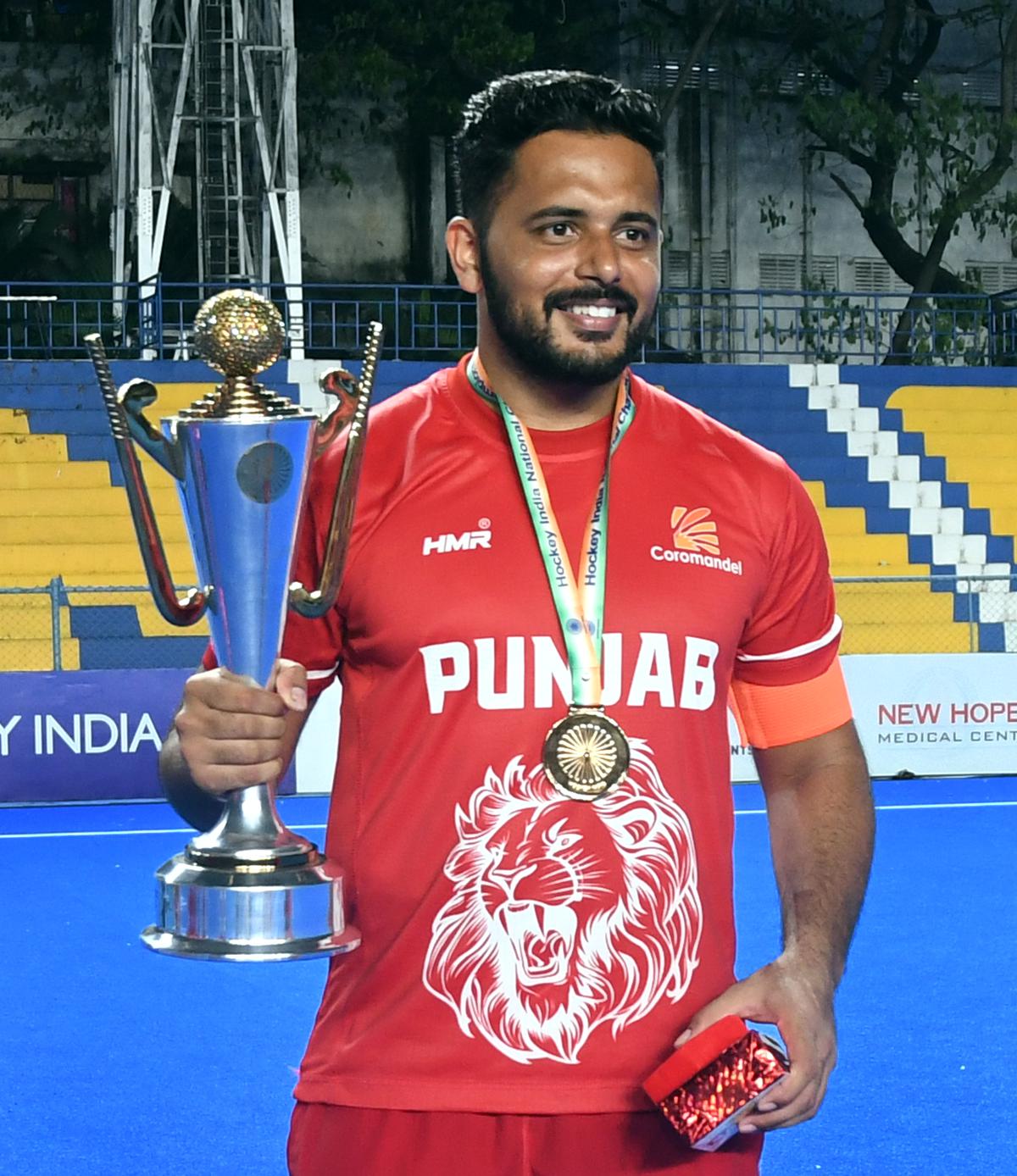 Punjab captain Harmanpreet Singh proudly displays the cup after winning the 13th Hockey India senior men’s National Championship 2023 at the Mayor Radhakrishnan Stadium, in Chennai on Tuesday, November 28, 2023.