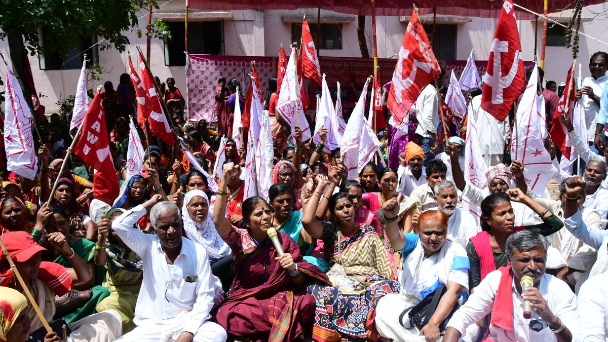 Effective implementation of MGNREGA scheme sought