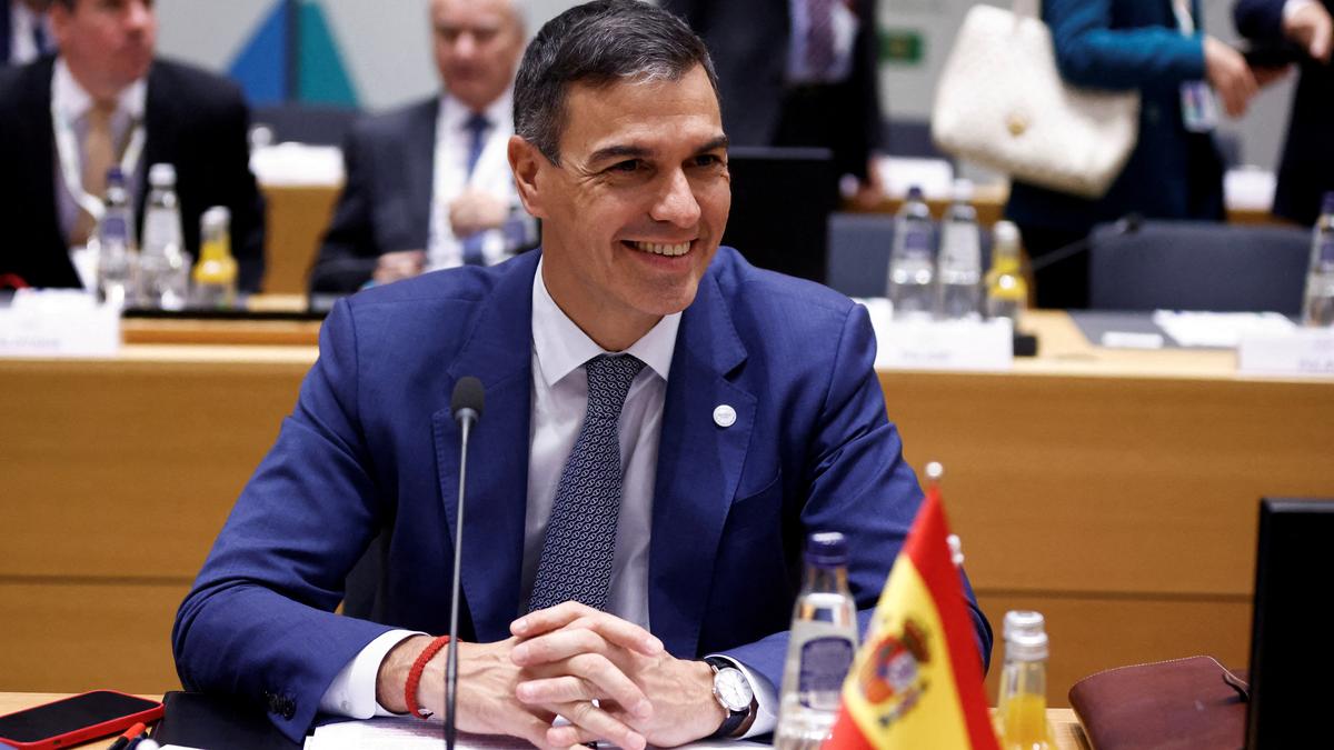 Spanish Prime Minister will begin his visit to India today; inaugurate Vadodara plant for manufacturing C-295 aircraft with PM Modi on October 28