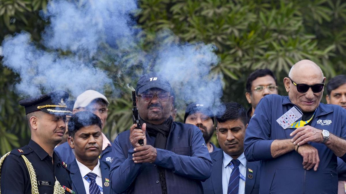 Bengal Governor orders inquiry into firing of starter gun at marathon run in Kolkata