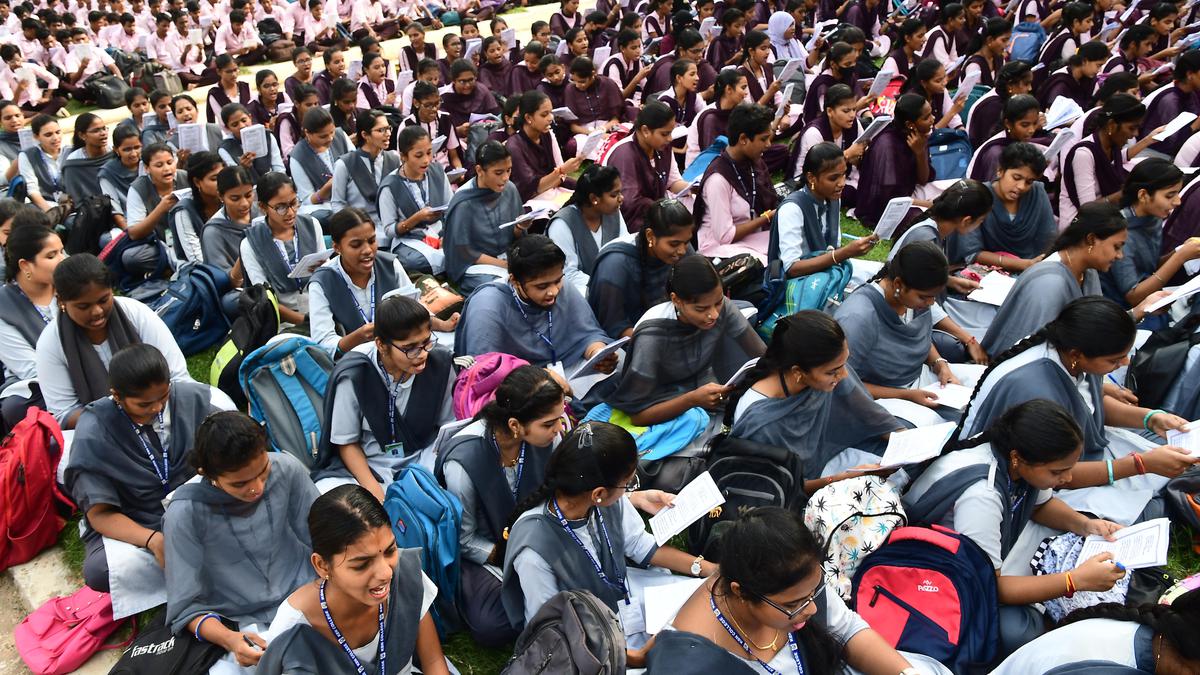 2,000 students to recite Andhra Mahabharata poems at KBN College in Vijayawada