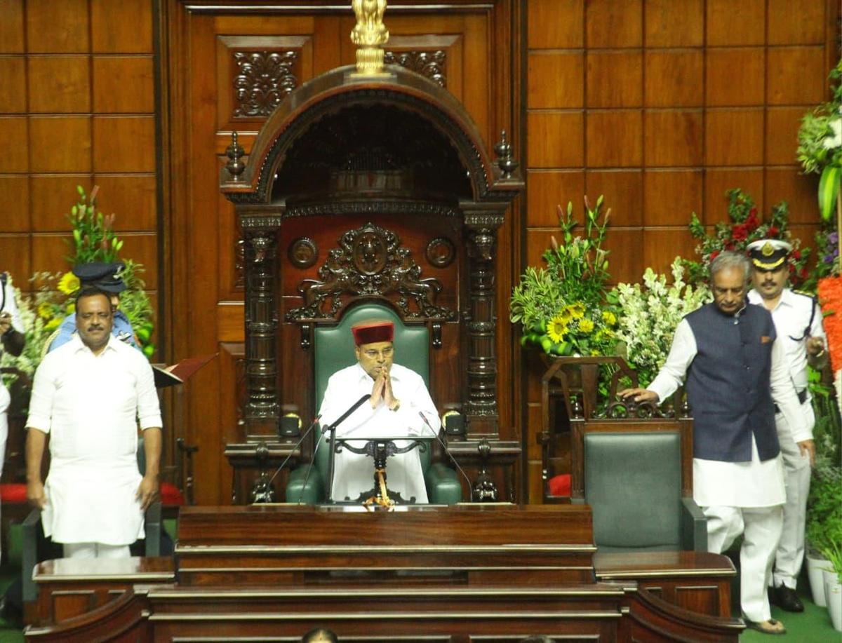 BJP-JDS stage dharna seeking resignation of Excise Minister, action against  those who 'misbehaved' with Karnataka Governor - The Hindu