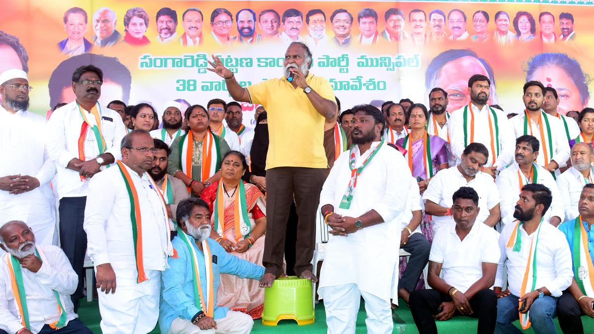 Jagga Reddy assures ₹300 crore for Sangareddy Municipality, seeks votes in 38 municipal wards