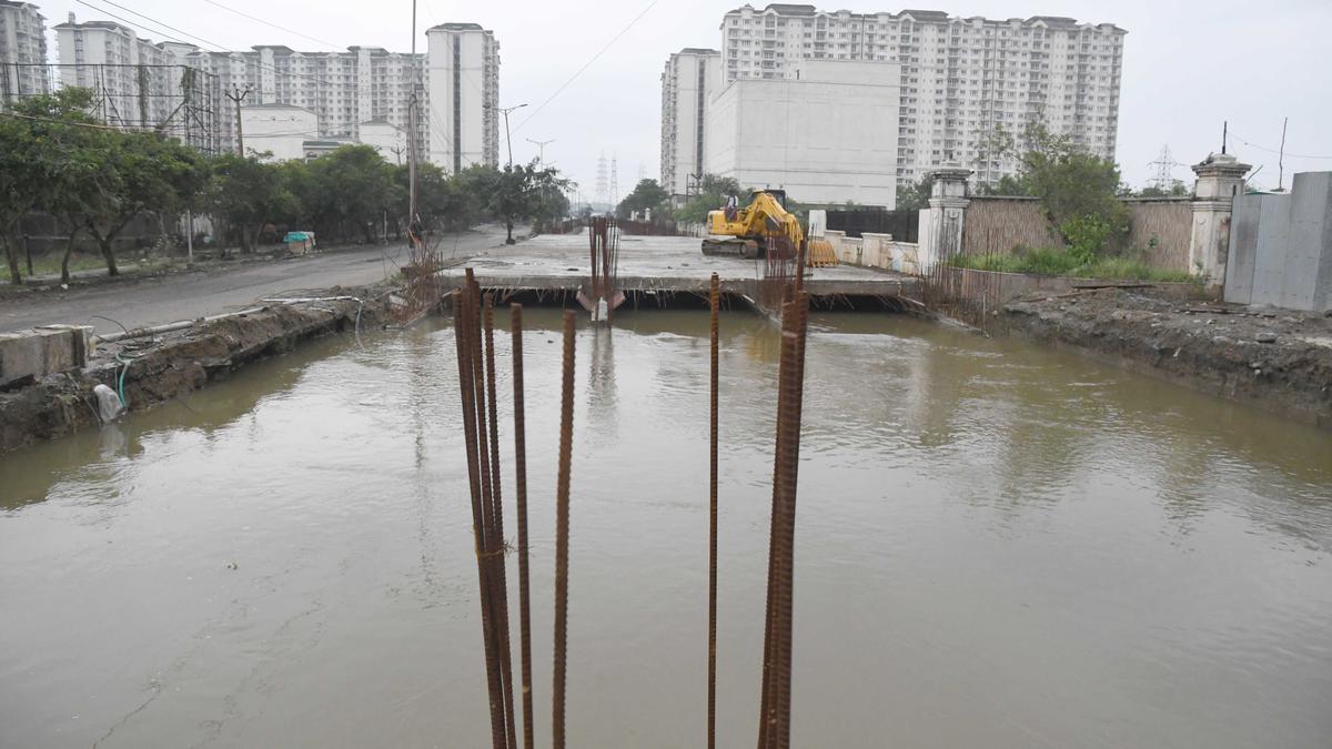 Mudichur, Semmanchery escape flooding despite Cyclone Mandous dumping heavy rain