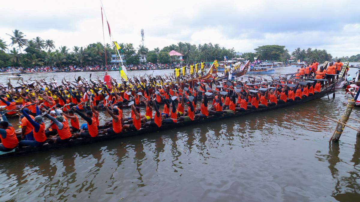 Champakulam Chundan wins Moolam boat race The Hindu