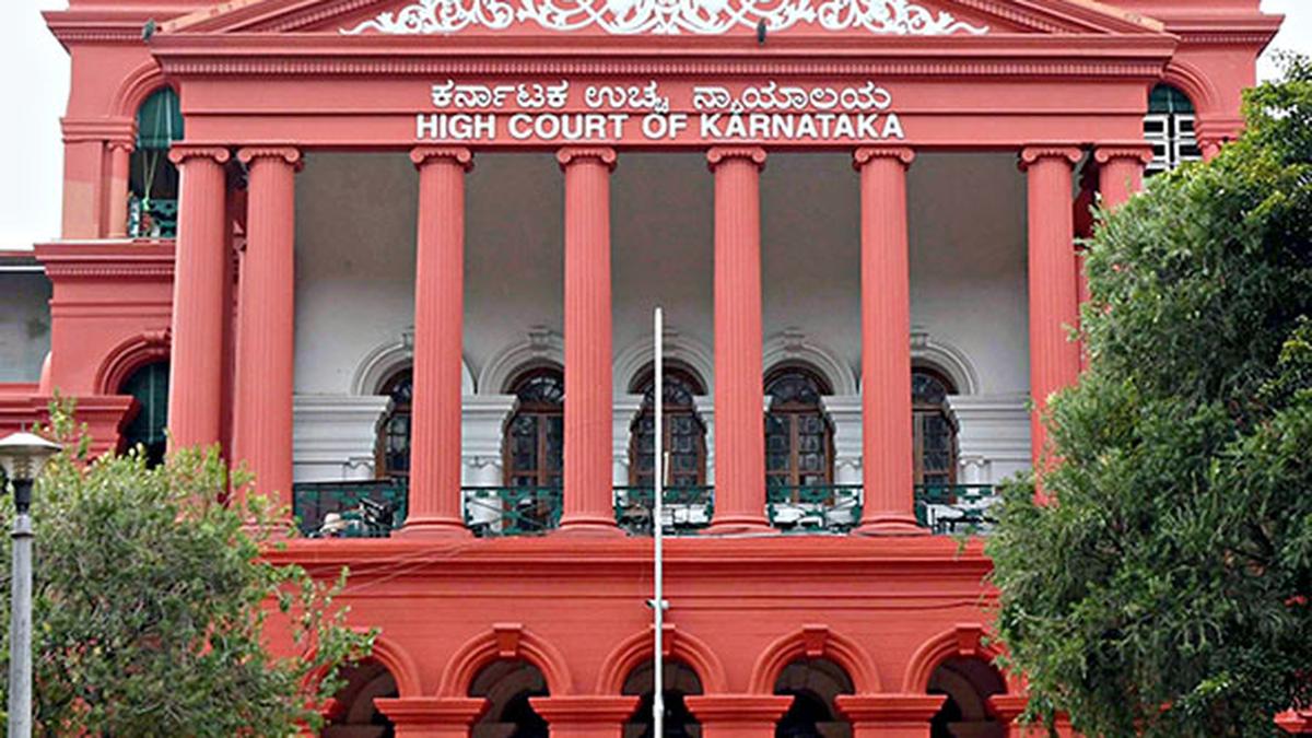 Man attempts to end life before judge of High Court of Karnataka