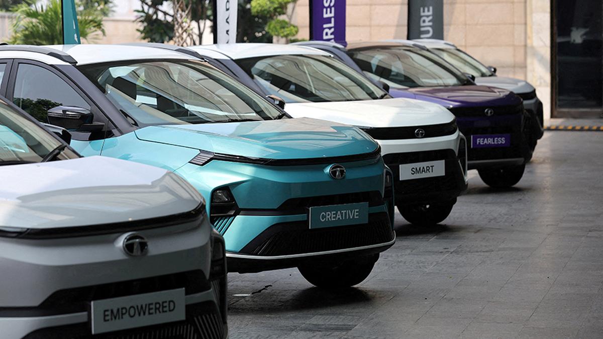 Tata Motors to increase prices of PVs by up to 3%