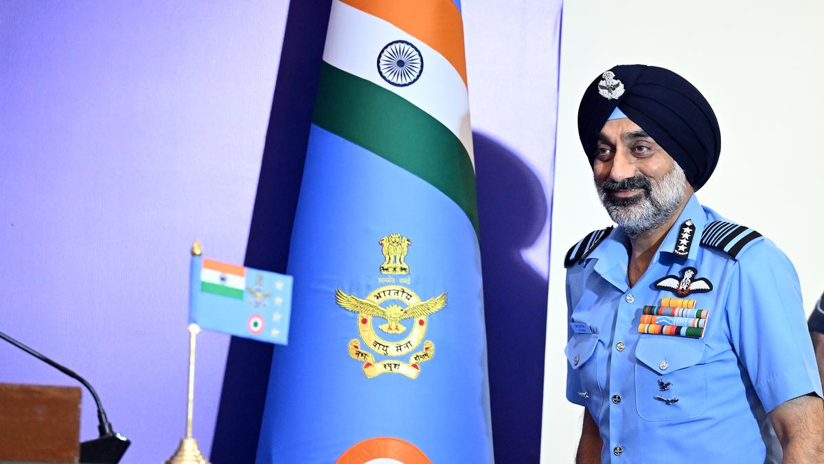 ’Just not confident of HAL,’ says IAF chief