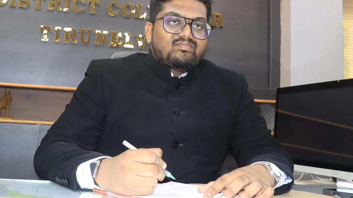 New Collector assumes office in Tirunelveli