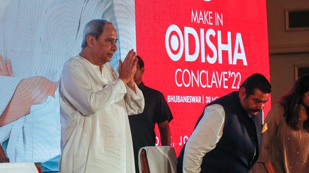 Odisha CM Naveen Patnaik meets industrialists in Mumbai; invites them to Odisha business conclave