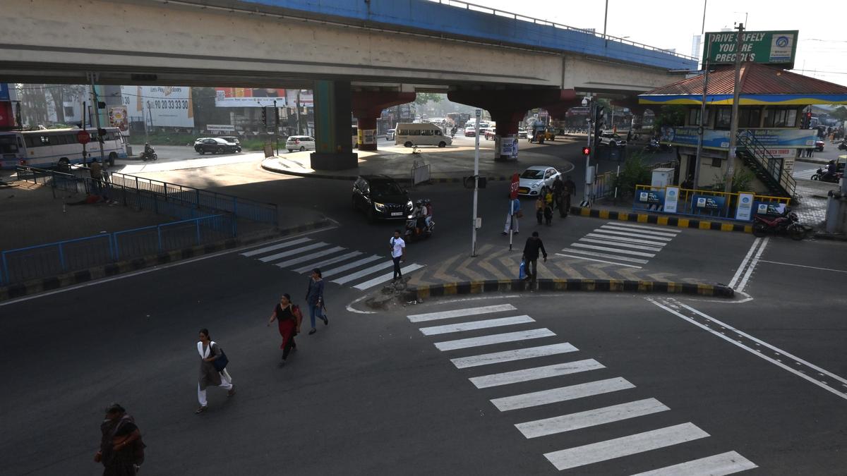 Rights panel asks authorities to initiate steps to decongest Vyttila Junction