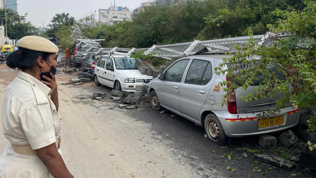 Heavy rain wreaks havoc in Bengaluru; roads flooded and vehicles damaged