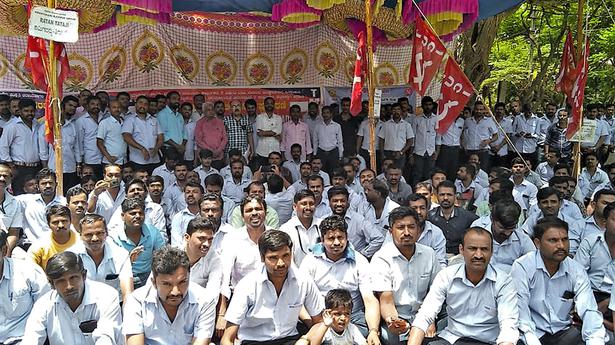 12 buses per shift, per line for Tata Marcopolo, says Govt.
Workmen oppose order, begin agitation