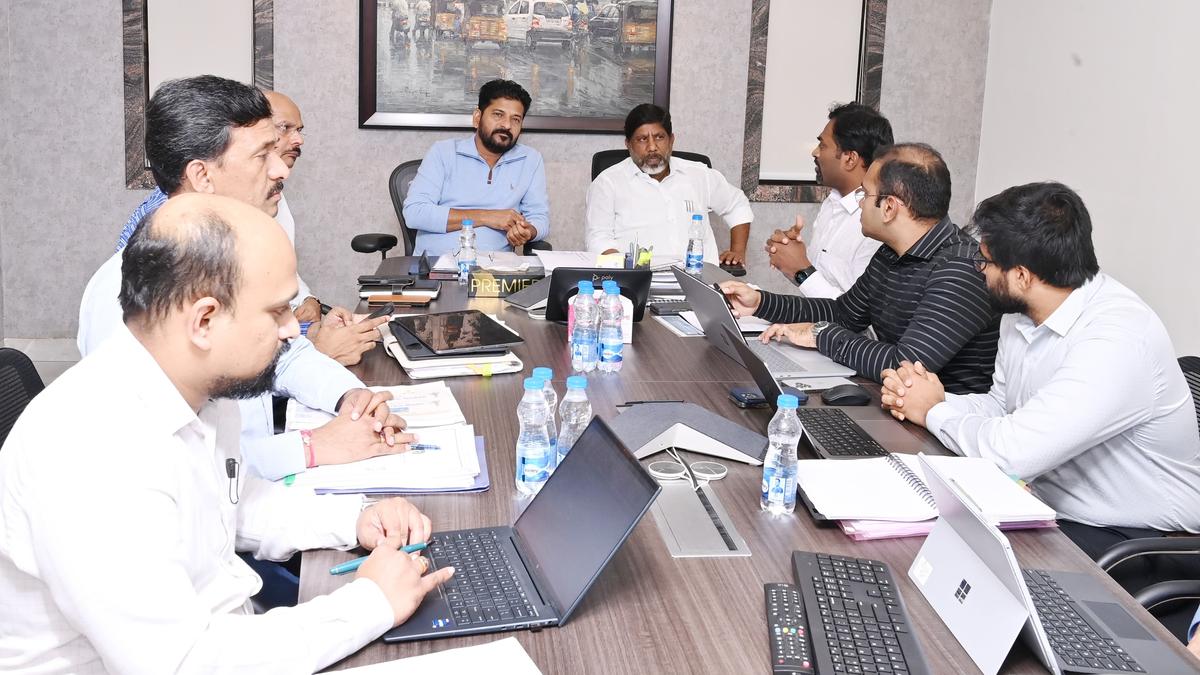 Telangana CM firm on uninterrupted power supply to all sectors in the State