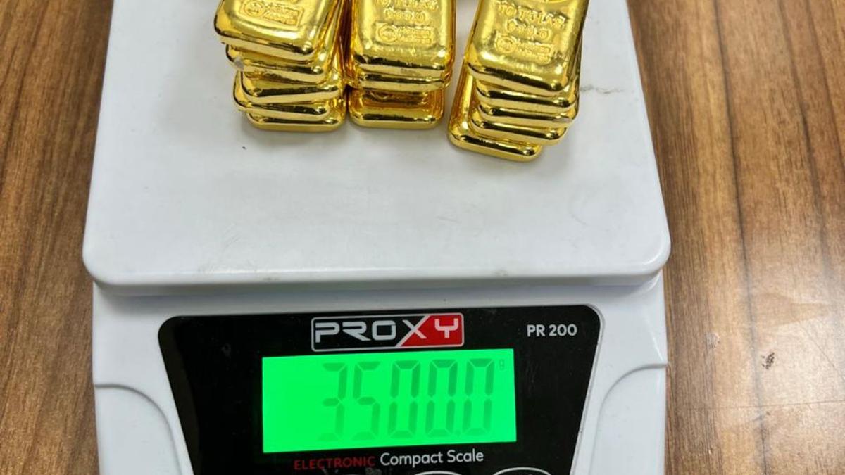 Passenger, airport ground staffers held with smuggled gold worth ₹3.45 crore at RGIA
