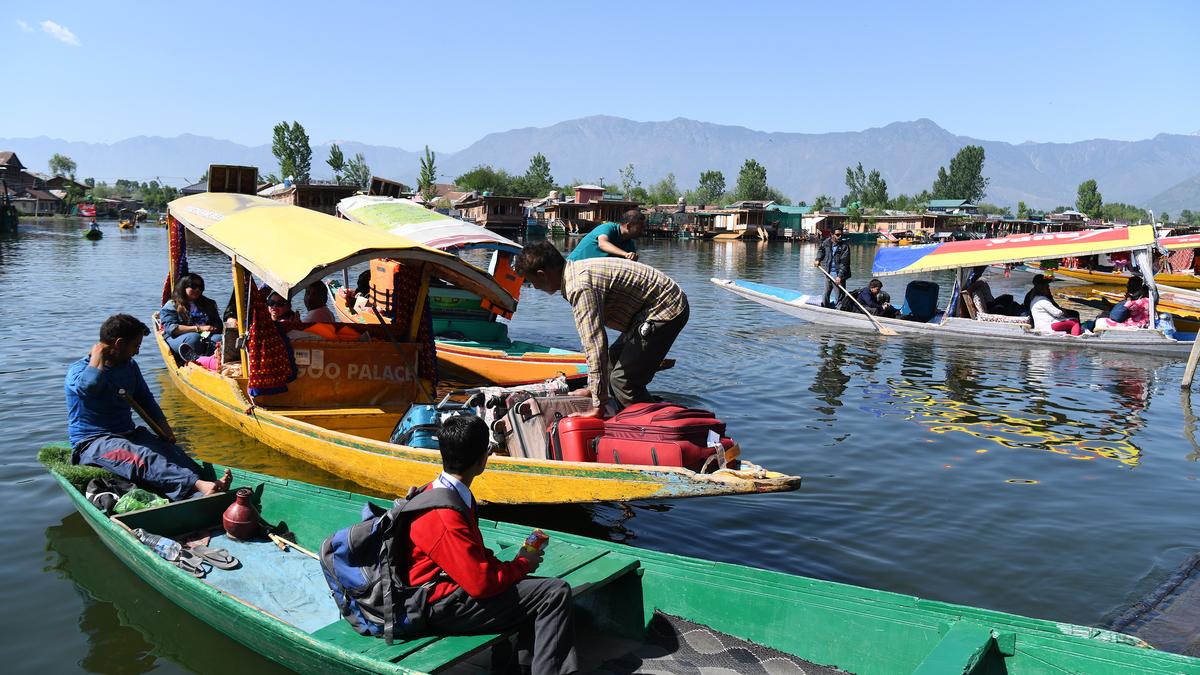 Bollywood, MEA, and Tourism Sector Join to Revive Kashmir Tourism