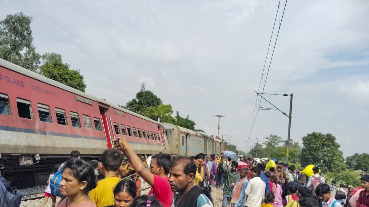 U.P. train derailment LIVE updates: At least 4 coaches of Chandigarh-Dibrugarh Express derail in Uttar Pradesh’s Gonda