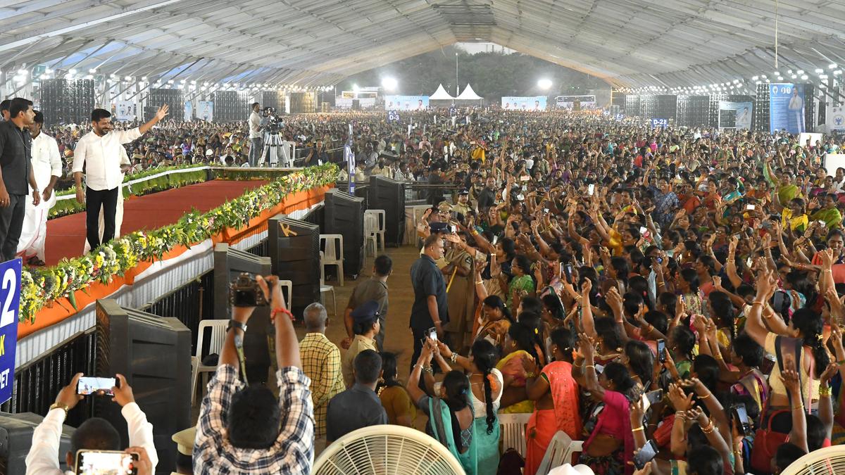 Revanth appeals women to ensure Congress triumph in Lok Sabha polls