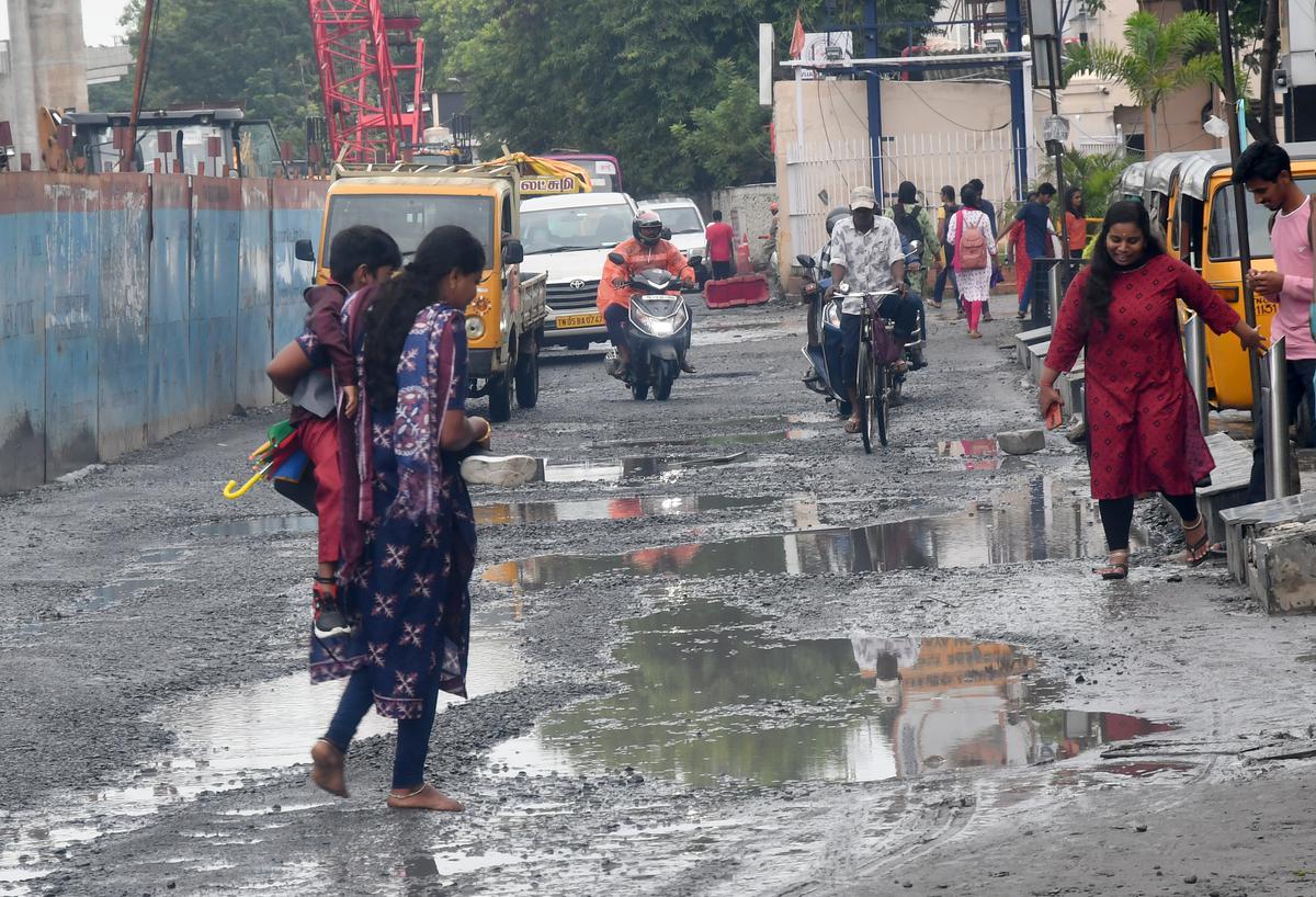 Low pressure area weakens, rain likely at most places in T.N. and Puducherry on Sunday