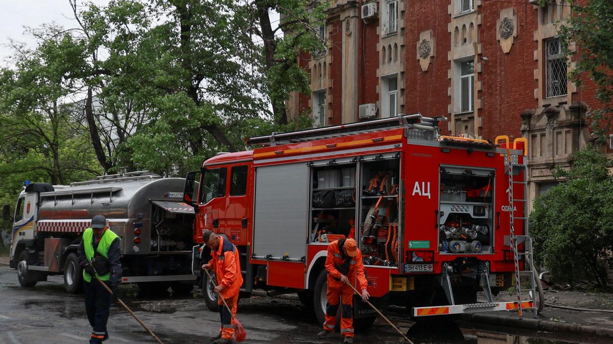 More than 30 wounded in Russian attacks on Ukraine overnight