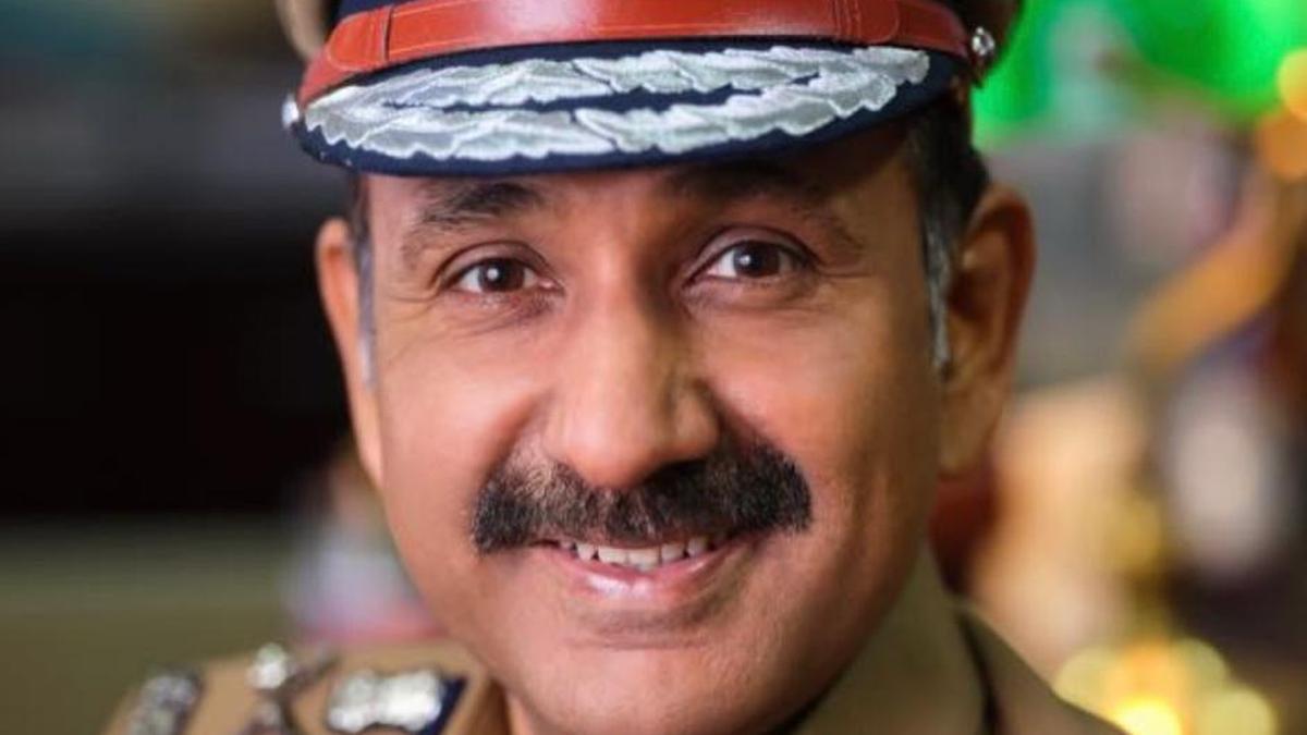 A debate on the tenure of Election Commission-appointed police chief