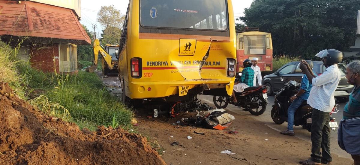 Three youths killed in road accident at Aroor
