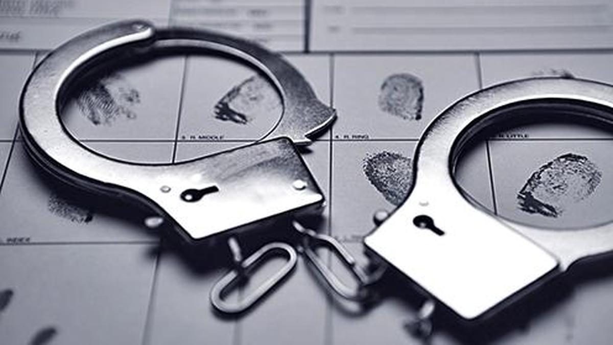 Police constable arrested for sexual harassment of teen girl in Villupuram