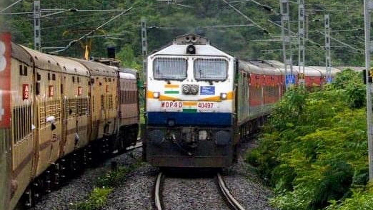 Two persons arrested for robbing mobile phone from passenger in Shivamogga-Yesvantpur Express