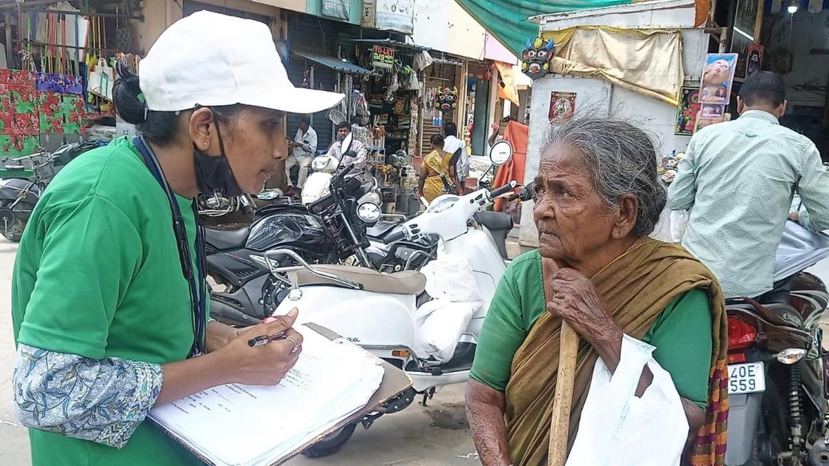 Guntur Corporation Works to Eliminate Begging