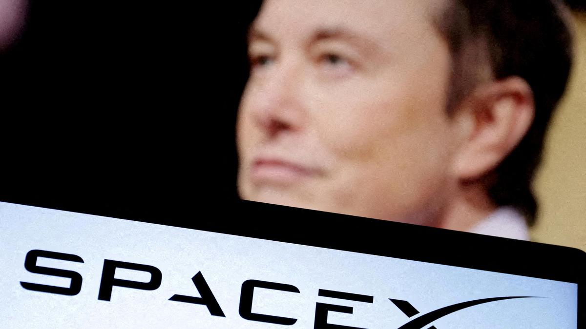 Elon Musk asks SpaceX IPO banks to buy Grok AI subscriptions: Report