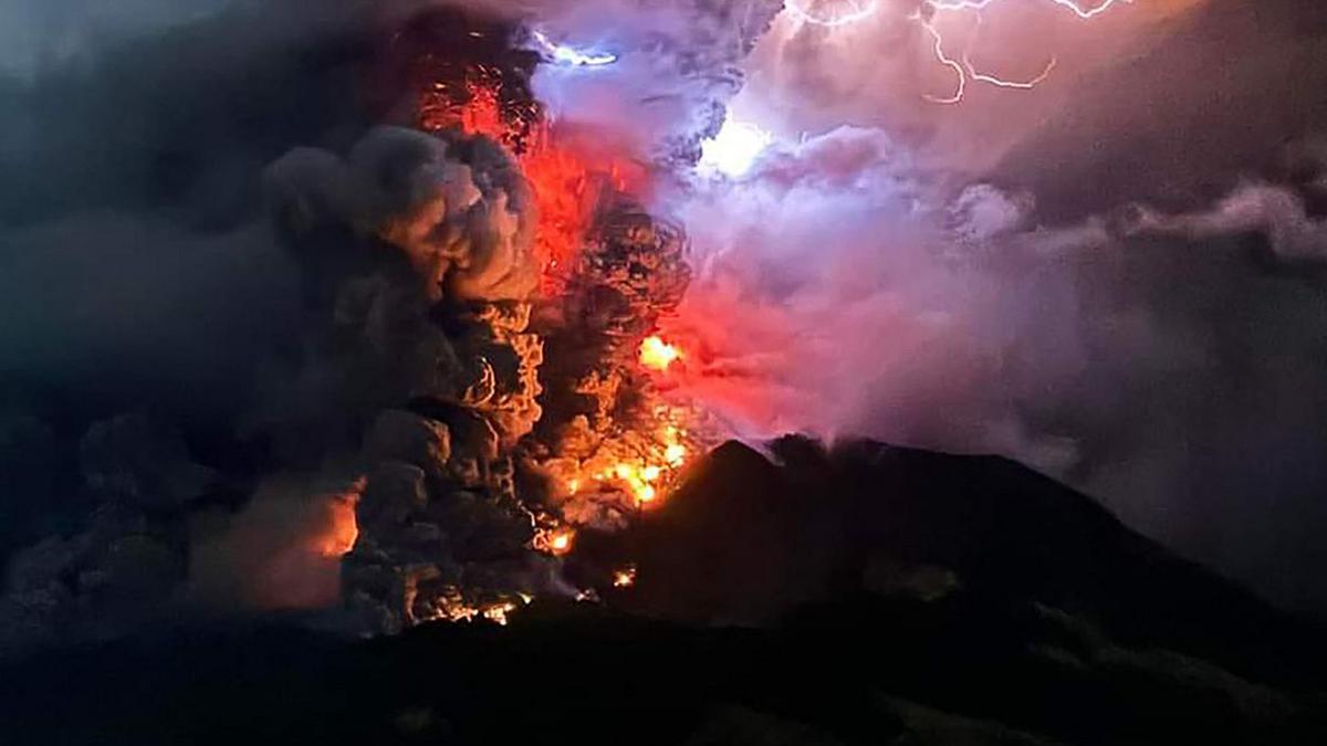 Indonesian volcano eruption forces evacuations, airport closure; officials flag tsunami threat