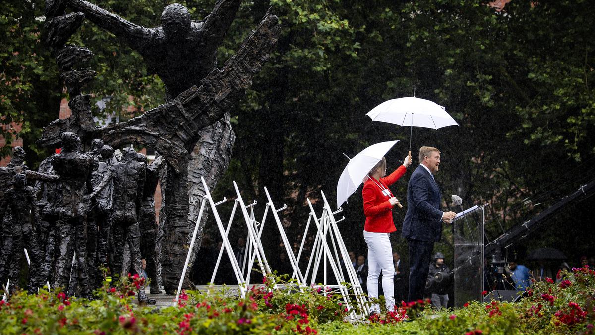 Dutch king apologises for his country's role in slavery on 150th anniversary of abolition