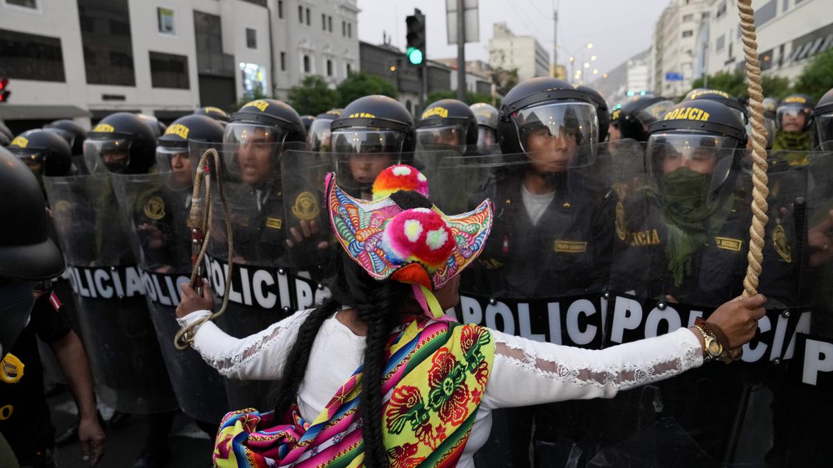 Nearly 50 injured in Peru's latest anti-government march