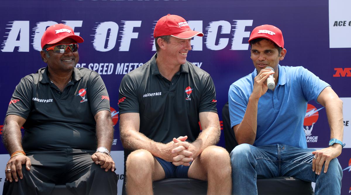 McGrath with Senthilnathan, chief coach, MRF Pace Foundation, right, and Rahul Mammen Mappillai, Managing Director, MRF. 