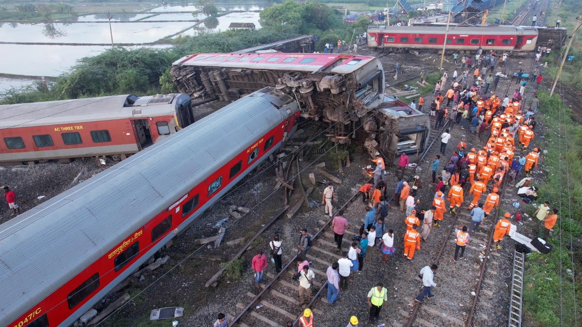 Kavaraipettai train collision: Southern Railway diverts, reschedules trains