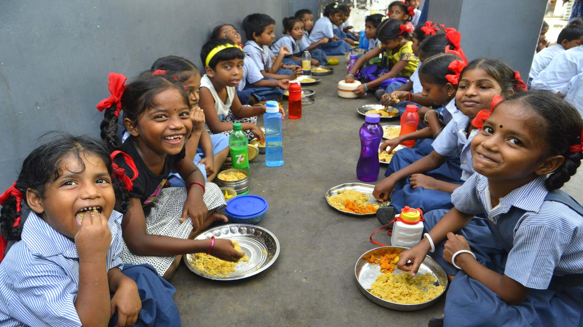 Free breakfast scheme to be launched in Tamil Nadu government schools ...