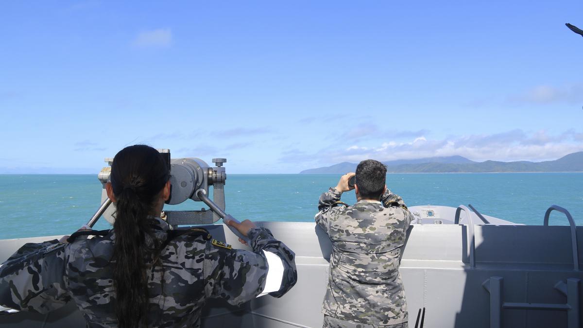 Human remains found in search for Australian Army helicopter that crashed at sea with four crew aboard