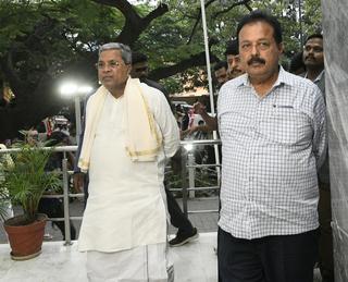 Karnataka Minister faces backlash after saying govt unable to control sugar mills - The Hindu