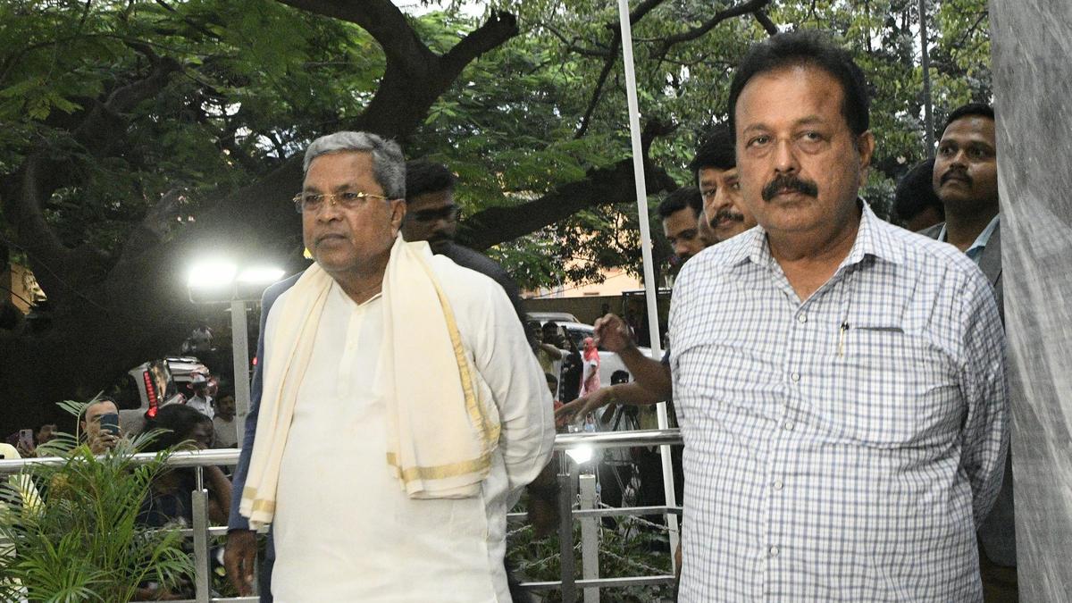 Congress Ministers blame Centre for problems faced by sugarcane, maize farmers in Karnataka