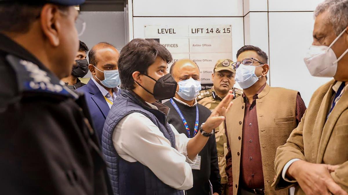 Scindia visits Delhi airport amidst complaints of brawls, overcrowding, missed flights