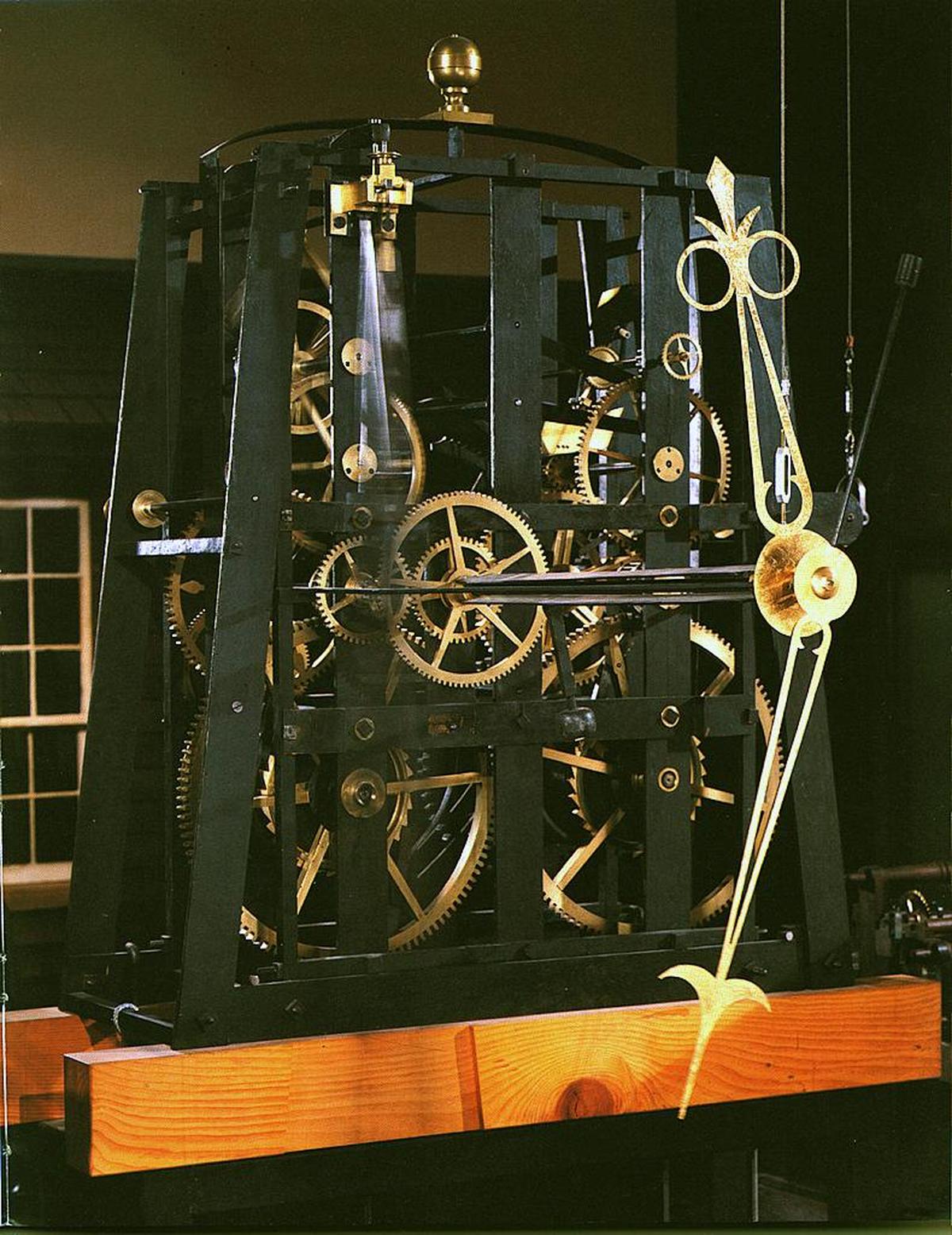 यह टावर घड़ी कैम्ब्रिज, मैसाचुसेट्स में हार्वर्ड स्क्वायर के एक पैरिश में 100 से अधिक वर्षों तक काम करती रही। यह टावर घड़ी कैम्ब्रिज, मैसाचुसेट्स में हार्वर्ड स्क्वायर के एक पैरिश में 100 से अधिक वर्षों तक काम करती रही।